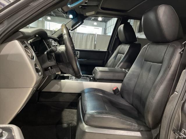 Photo of 2014 Sterling Gray Metallic Ford Expedition EL