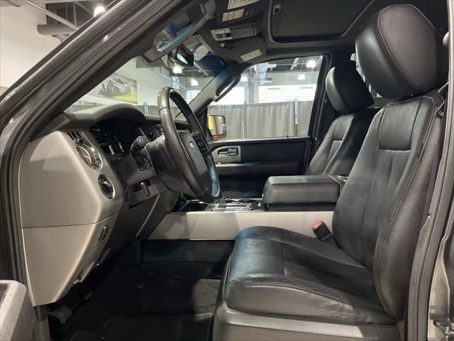 Photo of 2014 Sterling Gray Metallic Ford Expedition EL