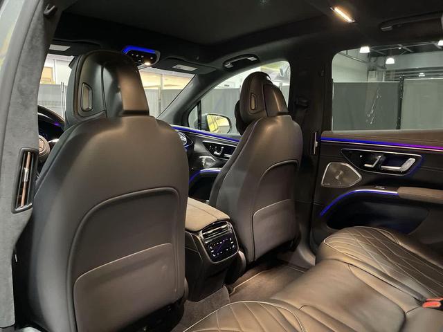 Photo of 2023 Gray Metallic Mercedes-Benz EQS 580