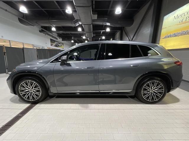 Photo of 2023 Gray Metallic Mercedes-Benz EQS 580