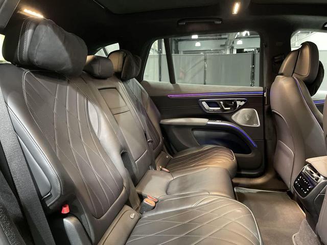Photo of 2023 Gray Metallic Mercedes-Benz EQS 580