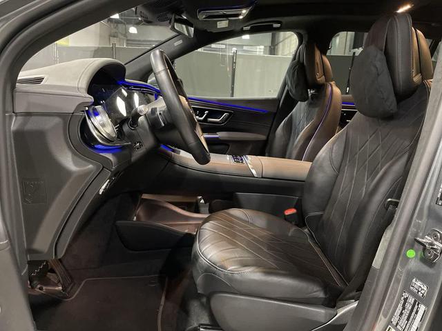 Photo of 2023 Gray Metallic Mercedes-Benz EQS 580