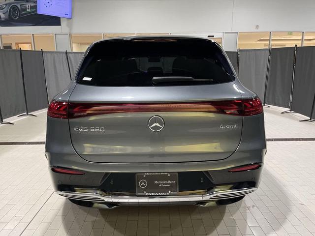 Photo of 2023 Gray Metallic Mercedes-Benz EQS 580