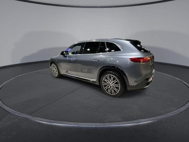 Photo of 2023 Gray Metallic Mercedes-Benz EQS 580