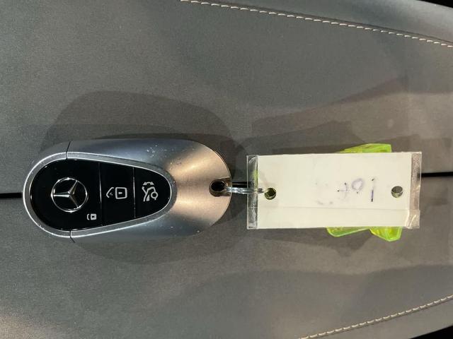 Photo of 2023 Gray Metallic Mercedes-Benz EQS 580