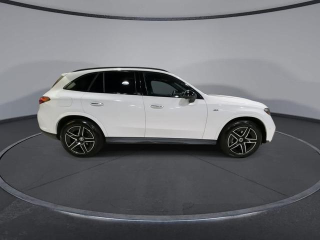 Photo of 2025 Polar White Mercedes-Benz GLC 350e
