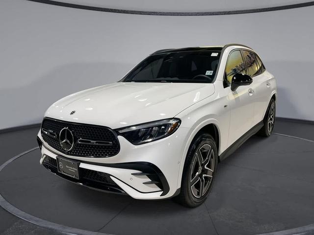Photo of 2025 Polar White Mercedes-Benz GLC 350e