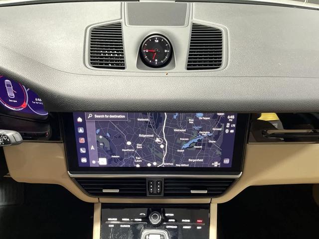 Photo of 2023 Beige Porsche Cayenne