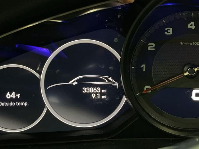 Photo of 2023 Beige Porsche Cayenne