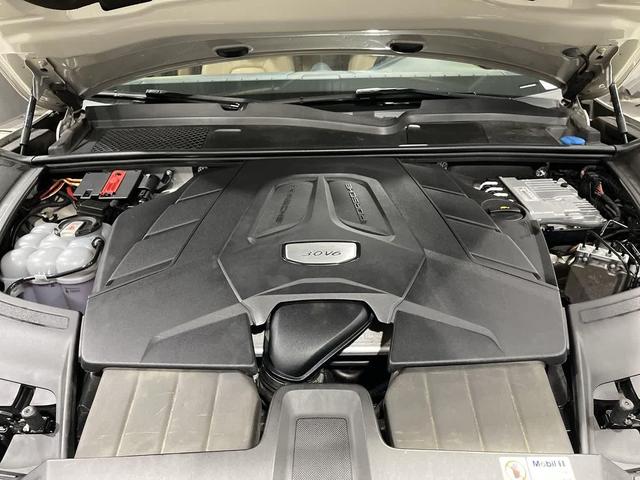 Photo of 2023 Beige Porsche Cayenne