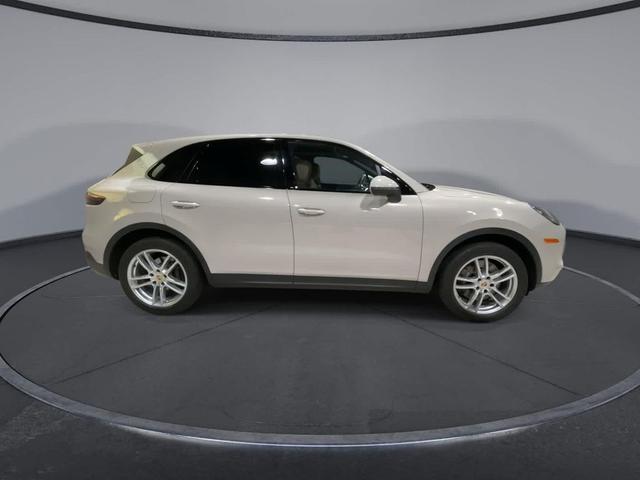 Photo of 2023 Beige Porsche Cayenne