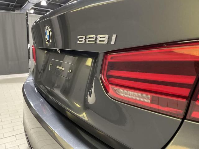 Photo of 2016 Gray BMW 328