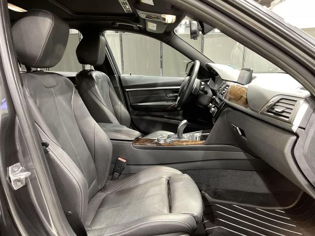 Photo of 2016 Gray BMW 328