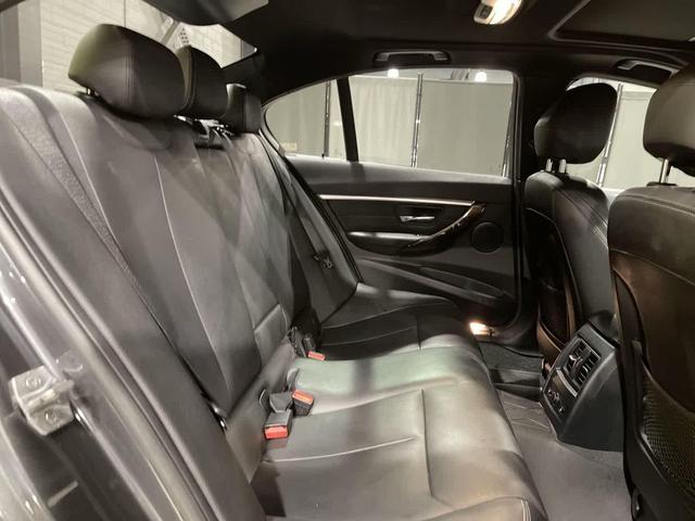 Photo of 2016 Gray BMW 328
