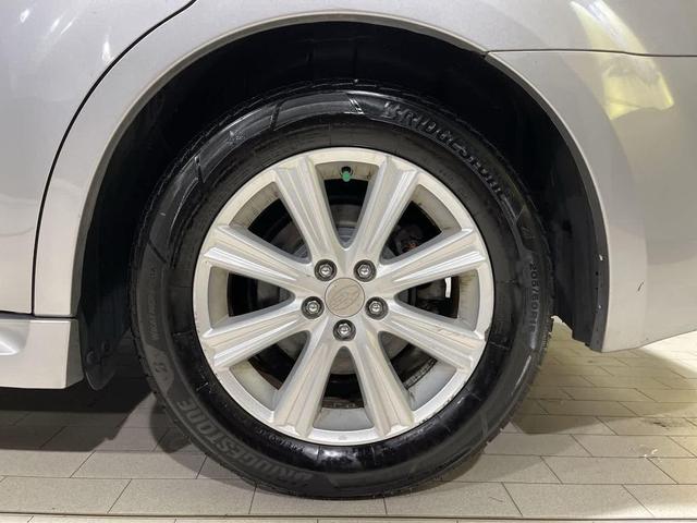 Photo of 2010 Steel Silver Metallic Subaru Legacy