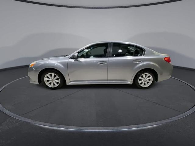 Photo of 2010 Steel Silver Metallic Subaru Legacy