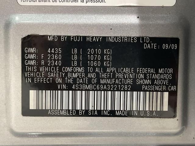 Photo of 2010 Steel Silver Metallic Subaru Legacy