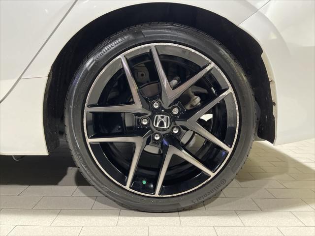 Photo of 2022 Platinum White Pearl Honda Civic