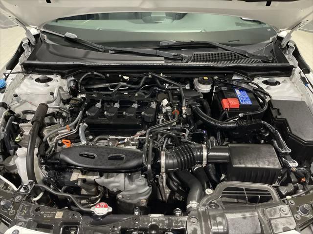 Photo of 2022 Platinum White Pearl Honda Civic