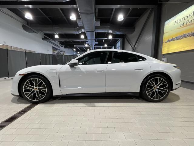 Photo of 2022 White Porsche Taycan