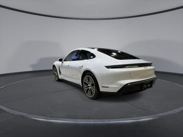 Photo of 2022 White Porsche Taycan