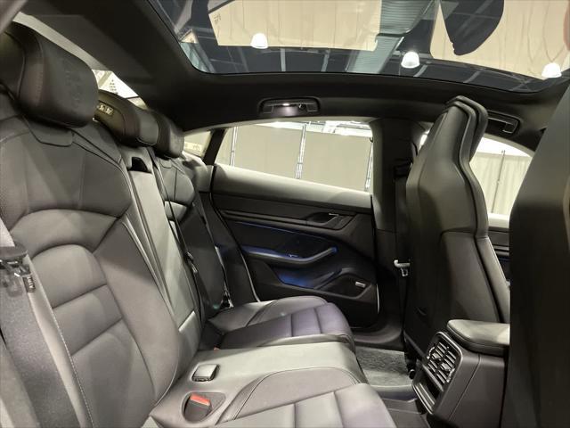 Photo of 2022 White Porsche Taycan