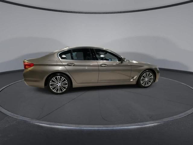 Photo of 2018 Metallic BMW 540