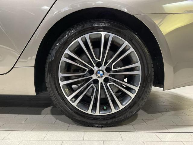 Photo of 2018 Metallic BMW 540