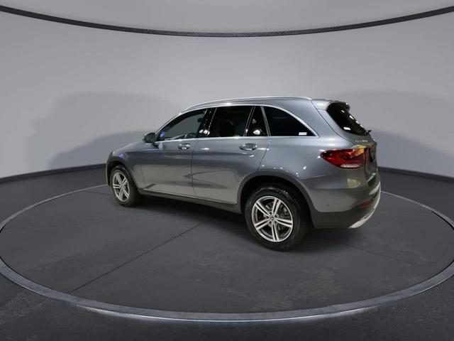 Photo of 2022 Gray Metallic Mercedes-Benz GLC 300