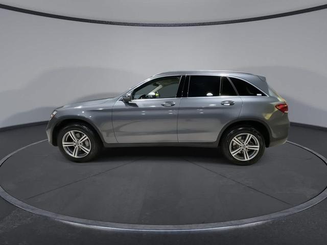 Photo of 2022 Gray Metallic Mercedes-Benz GLC 300