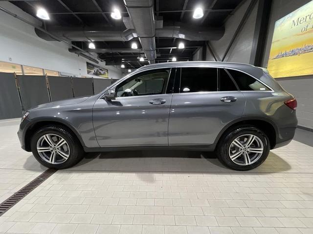 Photo of 2022 Gray Metallic Mercedes-Benz GLC 300