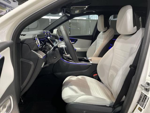 Photo of 2025 Polar White Mercedes-Benz GLC 350e