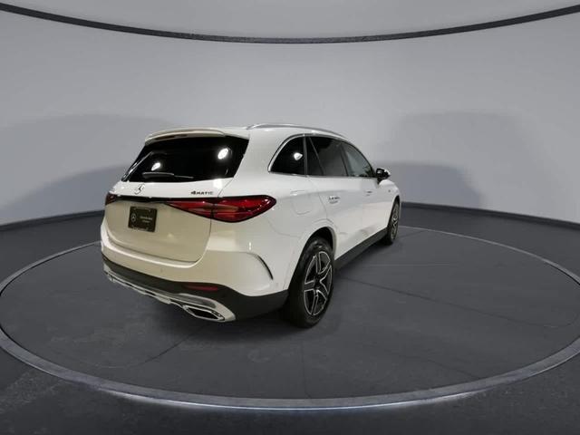Photo of 2025 Polar White Mercedes-Benz GLC 350e