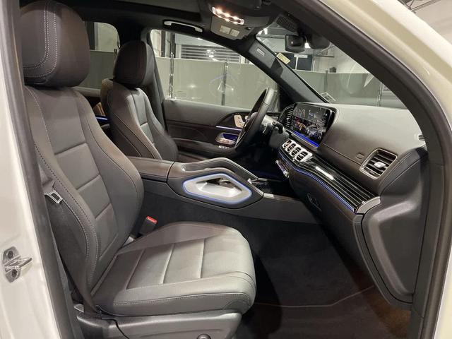 Photo of 2025 Polar White Mercedes-Benz GLE 450e