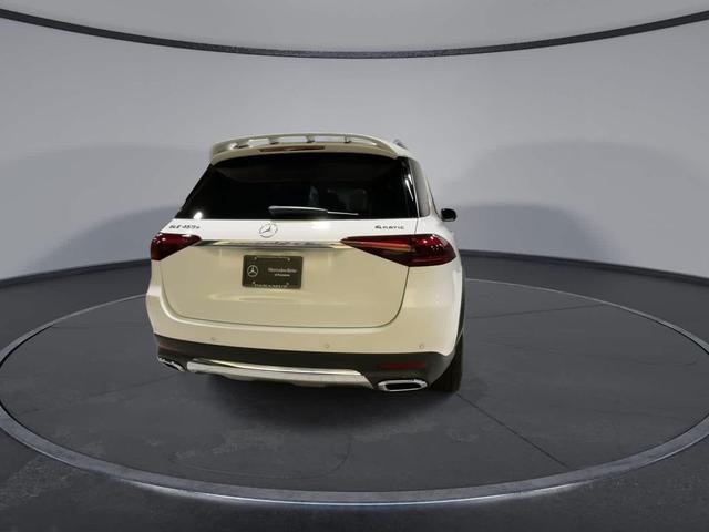 Photo of 2025 Polar White Mercedes-Benz GLE 450e