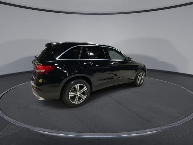 Photo of 2016  Mercedes-Benz GLC-Class