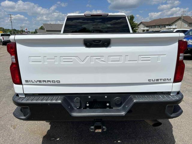 Photo of 2020 WHITE Chevrolet Silverado 2500