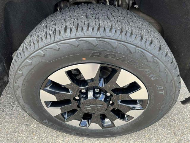 Photo of 2020 WHITE Chevrolet Silverado 2500