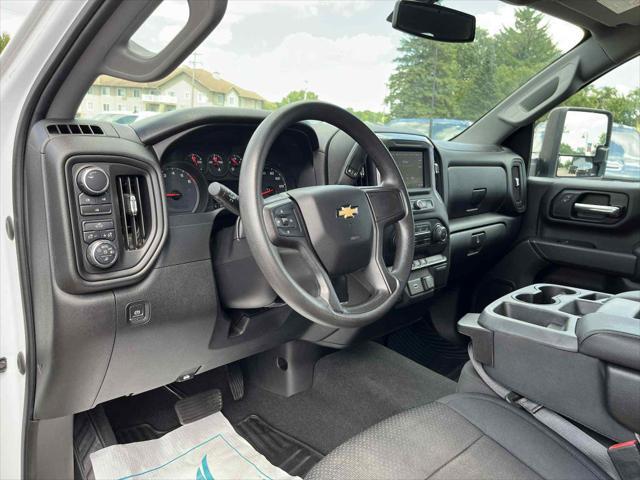 Photo of 2020 WHITE Chevrolet Silverado 2500