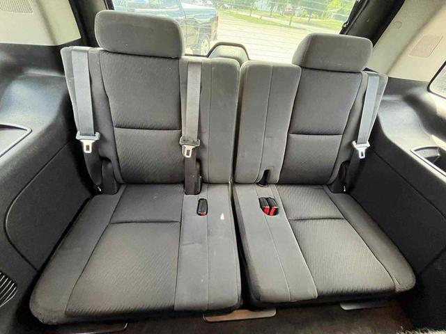 Photo of 2014 Silver Ice Metallic Chevrolet Tahoe