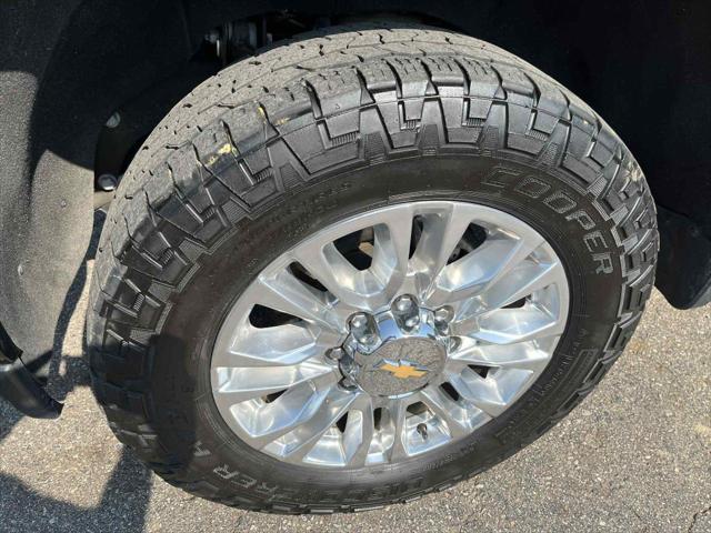 Photo of 2022 BLACK Chevrolet Silverado 2500