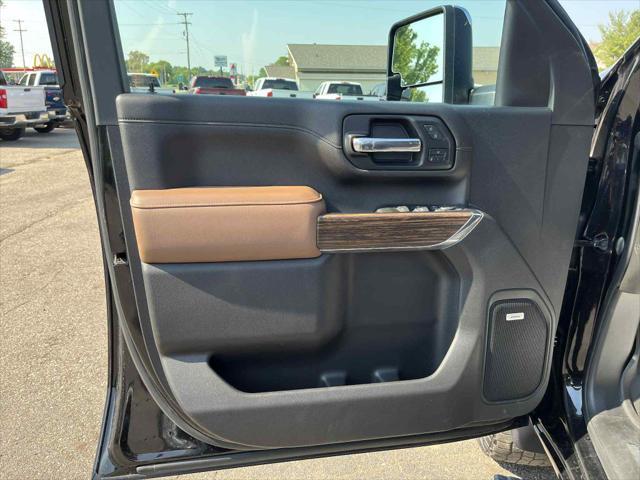 Photo of 2022 BLACK Chevrolet Silverado 2500