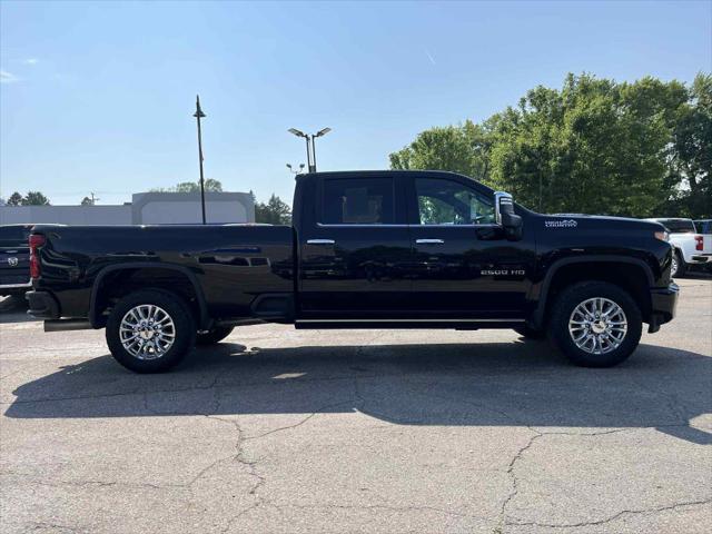 Photo of 2022 BLACK Chevrolet Silverado 2500