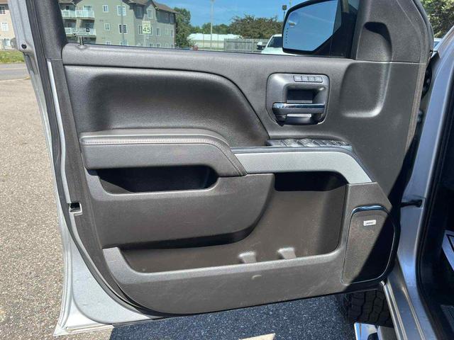 Photo of 2017 Silver Ice Metallic Chevrolet Silverado 2500