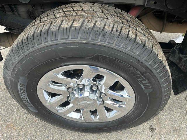 Photo of 2017 GREY Chevrolet Silverado 2500