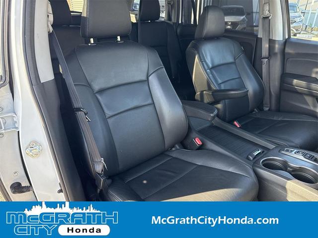 Photo of 2022 Platinum White Pearl Honda Pilot