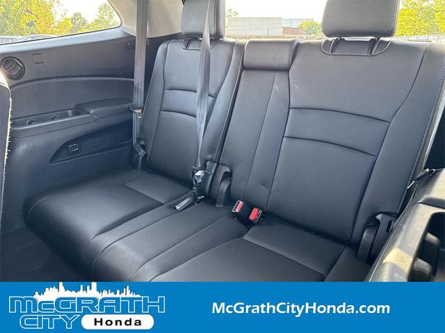 Photo of 2022 Platinum White Pearl Honda Pilot