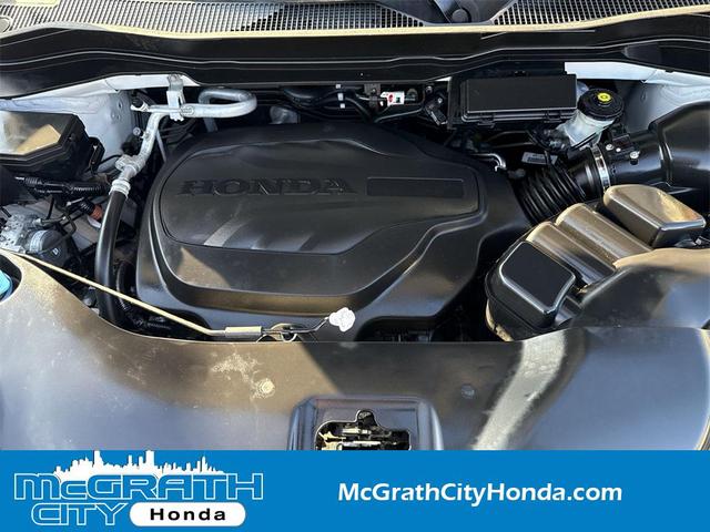Photo of 2022 Platinum White Pearl Honda Pilot