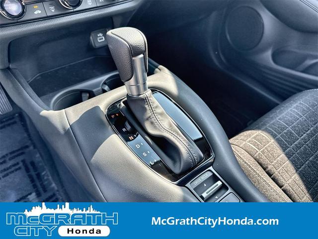 Photo of 2025 Platinum White Pearl Honda HR-V
