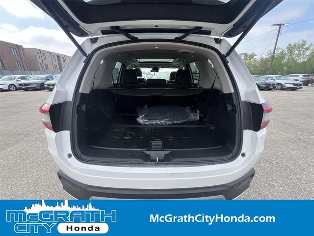 Photo of 2025 Platinum White Pearl Honda Pilot